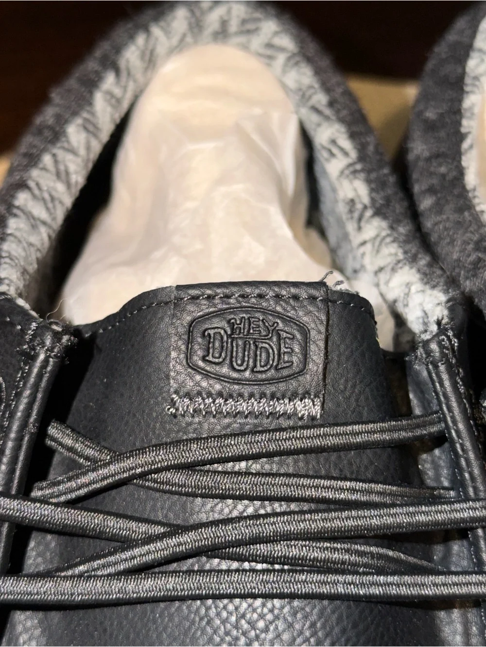 NWT Mens size 11 Hey Dude Paul Classic Causal Shoes Black Cozy Lining